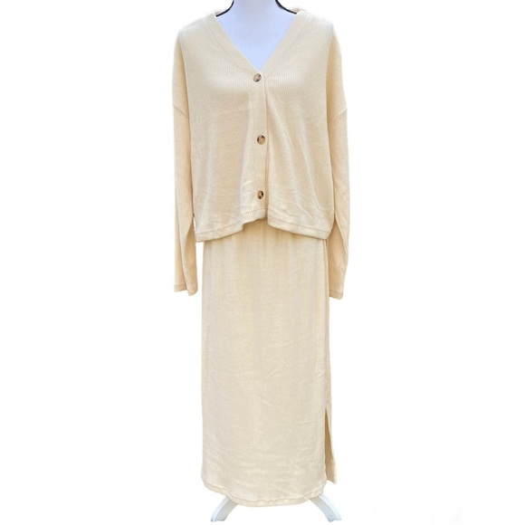 Time and Tru Women’s Cardigan and Skirt 2PC Set Size 20 XXL - Picture 3 of 8